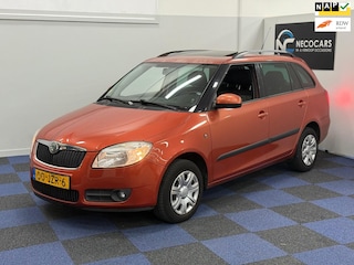 Skoda Fabia Combi 1.6-16V Tour / DEALER ONDERHOUDEN / SCHUIFKANTELDAK / NIEUWE APK