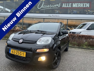 Fiat Panda 0.9 TwinAir Lounge Airco - Dakrails - Elektrische ramen voor - Extra getint glas achter - Radio/cd speler - Stuur multifunctioneel - Stuur leder - Start/stop systeem - Mistlampen voor