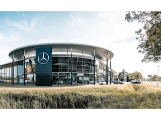 Mercedes-Benz G-klasse 580 met EQ-Technologie 116 kWh Schuif-Kanteldak | Burmester 3D | Distronic | Nightpakket I en II | Sfeerverlichting | MultiBeam Ledkoplampen. Inclusief 24 maanden MB Certified garantie voor Europa.