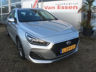 Hyundai i30 Wagon 1.4 T-GDI Premium Navi, stuurverwarming, stoelverwarming, LM velgen, 140 pk