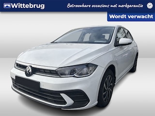 Volkswagen Polo 1.0 TSI Style Navigatie / Digital Cockpit / IQ Led verlichting / App-connect / Park Assist