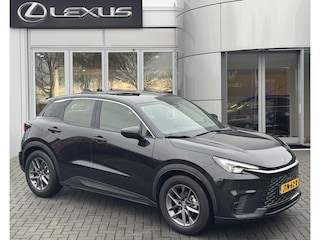 Lexus LBX 2WD STOELVERW STUURVERW PARK-SENSOR BLIND-SPOT CARPLAY LENDESTEUN