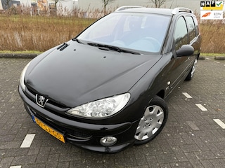 Peugeot 206 SW 1.4-16V Air-line*AIRCO*APK*NAP*ELKT-RAAM*C-D AFSTAND