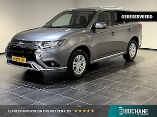 Mitsubishi Outlander 2.4 PHEV Pure | Apple Carplay/Android Auto | Stoelverwarming | Camera