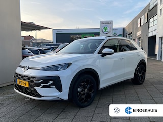 Volkswagen T-Roc 1.5 eTSI 115pk Life First Edition | 18" LM velgen zwart | ACC | Apple Carplay | Stoel en stuurverwarming | Camera achter | PDC V+A |