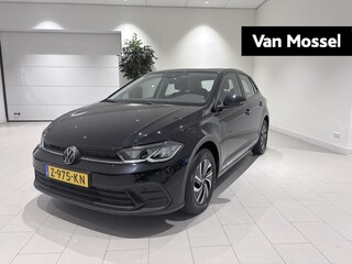 Volkswagen Polo 1.0 TSI Life 95 PK DSG | Apple Carplay | Adaptive cruise control | Travel assist | Multimedia pakket | Comfort pakket | Deep Black | Regensensor | Start/stop systeem |