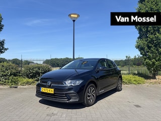 Volkswagen Polo 1.0 TSI Life 95 PK DSG | Apple Carplay | Adaptive cruise control | Travel assist | Multimedia pakket | Comfort pakket | Deep Black | Regensensor | Start/stop systeem |