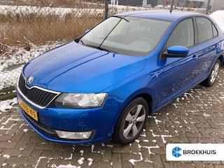 Skoda Rapid 1.2 TSI Greentech Elegance 105pk | Cruise control | Parkeersensoren achter | Privacy glass | Elektrische ramen v+a | 15"LMV