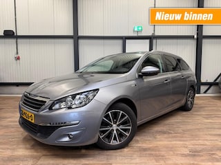 Peugeot 308 SW 1.2 PureTech Style / PANO / CRUISE / CLIMA / NAVI / PDC /