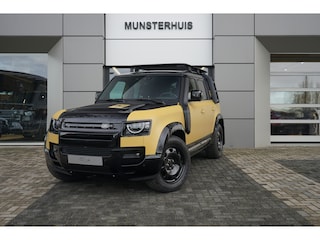 Land Rover Defender 110 P300e 110 Trophy Edition | Koelvak | Voorstoelen verwarmd / gekoeld | Elektrische trekhaak |