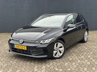 Volkswagen Golf 1.5 TSI Life Edition, Carplay, Stoelverwarming, Nieuwstaat