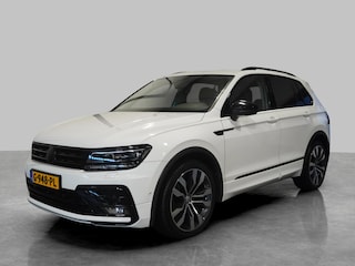 Volkswagen Tiguan 1.5 TSI ACT Highline Business R | Pano | Leder | LED | Camera | 20" LM | Dealer onderh.