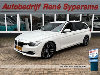 BMW 3-serie Touring 320d High Executive | Automaat |Stoelverwarming | Elektrische Achterklep | Navi