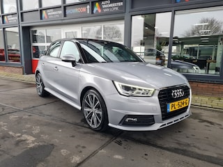 Audi A1 Sportback 1.0 TFSI 95pk S tronic Sport S Line Edition All-in prijs + 12 Mnd Garantie.