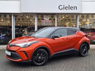 Toyota C-HR 2.0 Hybrid Launch Edition | Leer, Dodehoekherkenning, Parkeersensoren, Stoel + Stuurverwarming, Bi-Tone