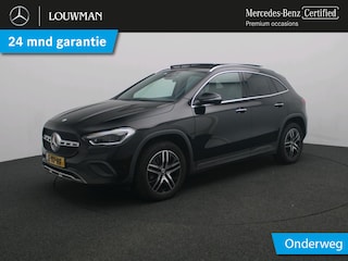 Mercedes-Benz GLA 200 Business Solution Luxury Trtekhaak | Panorama Schuif-Kanteldak | Apple CarPlay | Achteruitrijcamera | Soundsysteem | Inclusief 24 maanden MB Certified garantie voor Europa.