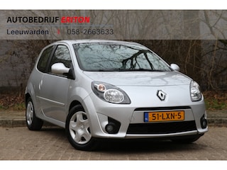Renault Twingo 1.2-16V 75pk Dynamique AUT. | Automaat! | Radio | Elek. ramen | Stuurbekrachtiging | Centr. deurvergr. | Bumpers in kleur | Metallic lak |