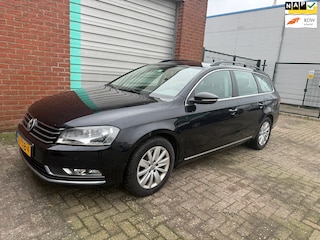Volkswagen Passat Variant 1.6 TDI Comfortline BlueMotion NAV.+Clima Bj:2012 NAP!