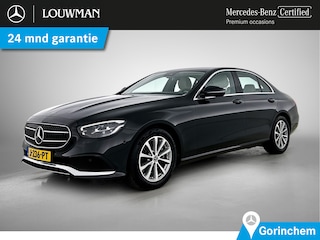 Mercedes-Benz E-klasse 200 Business Solution Trekhaak | Lederen Bekleding | Ledkoplampen | Sfeerverlichting | Dodehoekassistent | Achteruitrijcamera. Inclusief 24 maanden MB Certified garantie voor Europa.
