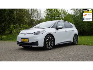 Volkswagen ID.3 First Plus 58 kWh Camera verwarmde stoelen SOH Rapport
