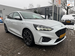 Ford Focus 1.5 EcoBoost ST Line Business 182 pk 1e eigenaar, navi, camera, adaptive cruise, elec pakket ,full led, pdc key-less go