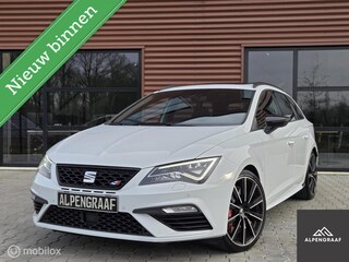 Seat Leon ST 2.0 TSI CUPRA 300 |PANO|CARPLAY|Brembo|Dealer onderhouden|