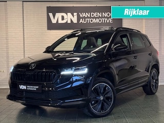 Skoda Karoq 1.5 TSI ACT Sportline Business DSG Pano Virtual ACC Trekhaak Stoelverw 18''
