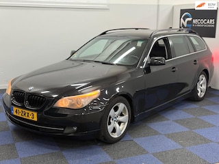 BMW 5-serie Touring 525d Executive / AUTOMAAT / NETTE AUTO / RIJDT SCHAKELT TOP