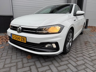 Volkswagen Polo 1.5 TSI Highline Business R / Trekhaak / Apple Carplay