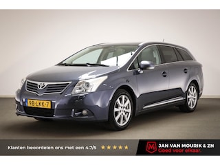 Toyota Avensis Wagon 2.0 VVTi Executive Business | PREMIUM PACK | PANORAMADAK | LEDER | STOELVERWARMING | TREKHAAK