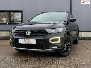 Volkswagen T-Roc 1.5 TSI Sport Business R BLACK EDITION