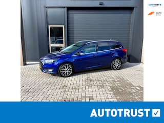 Ford Focus Wagon 125pk Titanium CARPLAY | CLIMA | STOELVERWARMING | NAVI | CAMERA | TREKHAAK AFNEEMBAAR