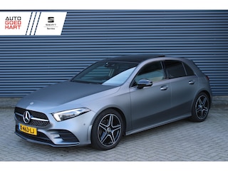 Mercedes-Benz A-klasse 180 AMG Panoramadak Sfeerverlichting Camera Elektr.-Stoelen Leer/Alcantara