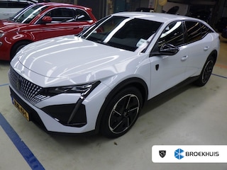 Peugeot 408 1.2 Hybrid 145 e-DCS6 GT | Achterbank in delen neerklapbaar | Achteropkomend verkeer waarschuwing | Achteruitrijcamera
