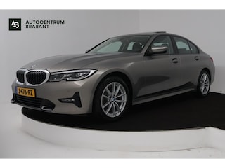 BMW 320i High Executive Edition Automaat (PANORAMADAK, CAMERA, STOELVERWARMING, SPORTSTOELEN, DEALER ONDERHOUDEN, LEDER)