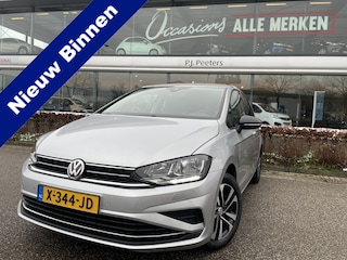 Volkswagen Golf Sportsvan 1.5 TSI ACT Comfortline Airco - Cruise control - Navigatiesysteem - Parkeersensoren voor en achter - Trekhaak - Voorstoelen verwarmd - Licht metalen velgen 16 inch - Radio - Start/stop systeem - Stuur leder - Stuur