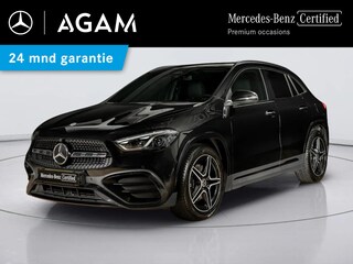 Mercedes-Benz GLA 180 AMG Line Panorama dak | Trekhaak