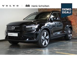 Volvo EX40 Single Motor Extended Range Ultra Black Ed. 82 kWh | 360° Parkeercamera | Parkeersensoren voor + achter | Stoelverwarming | Panoramadak | Google Infotainment | Harman Kardon Premium Audio | Electrische bedienbare voorstoelen