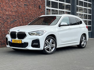 BMW X1 XDrive25e eDrive Edition AchteruitrijCam./LED/DAB/PDC/Navi/Clima/Airco/Cruise/PanoramaDak/Trekhaak/AppleCarplay
