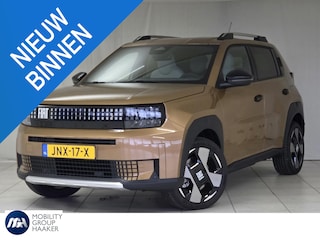 Fiat Grande Panda La Prima 11 kW 44 kWh | Apple-Android | Stoelverwarming | Parkeercamera