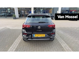 Volkswagen T-Roc 1.5 TSI Sport Business R | 150 PK | Automaat | Apple Carplay / Android Auto | Panoramaschuif-kanteldak | Stoelverwarming | Parkeercamera | Dodehoeksensoren |  Climatronic | Navigatie | Adaptive Cruise Control | Lane Assist