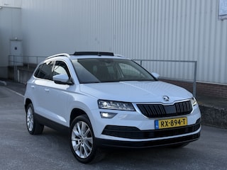 Skoda Karoq 1.5 TSI 150pk | Panoramadak | Achteruitrijcamera