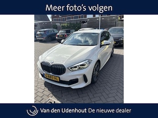 BMW 118i Executive Edition / Navigatie / Camera / Cruise Control