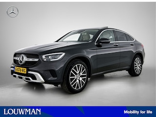 Mercedes-Benz GLC 200 Exclusive Premium Plus | Schuifdak | Airmatic | Zijdebeige Leder | Trekhaak | Burmester | Memory | Sfeerverlichting | Head Up | Inclusief 12 Maanden Garantie.