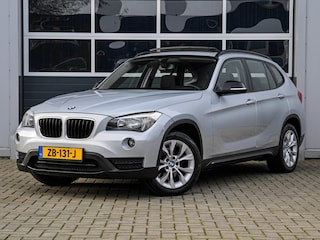 BMW X1 SDrive18d | Panoramadak | Sportstoelen | Cruise control | PDC | Trekhaak