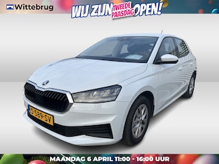Skoda Fabia 1.0 TSI Ambition Navigatie / Lichtmetalen velgen / Airco /
