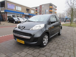 Peugeot 107 1.0 12V 68PK XS Dealer onderh Airco