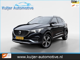 MG ZS EV Luxury 45 kWh / Panoramadak / Lederen Bekleding