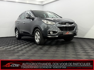 Hyundai ix35 2.0i Style Half leder, Parkeersensoren, Stoelverwarming, Keyless start, Cruise control, Lichtmetalen velgen