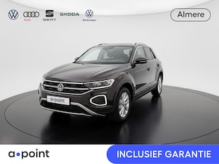 Volkswagen T-Roc 1.5 TSI Style 150 PK DSG | Private lease vanaf €641,-| Trekhaak afneembaar | Navigatie | Stoel verwarming en massage | Alcantara |